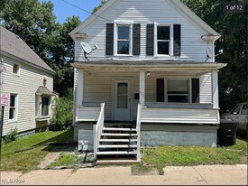 177 Spellman Ct in Akron, OH - Building Photo