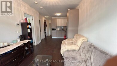 607-396 HIGHWAY 7 in Richmond Hill, ON - Building Photo - Building Photo