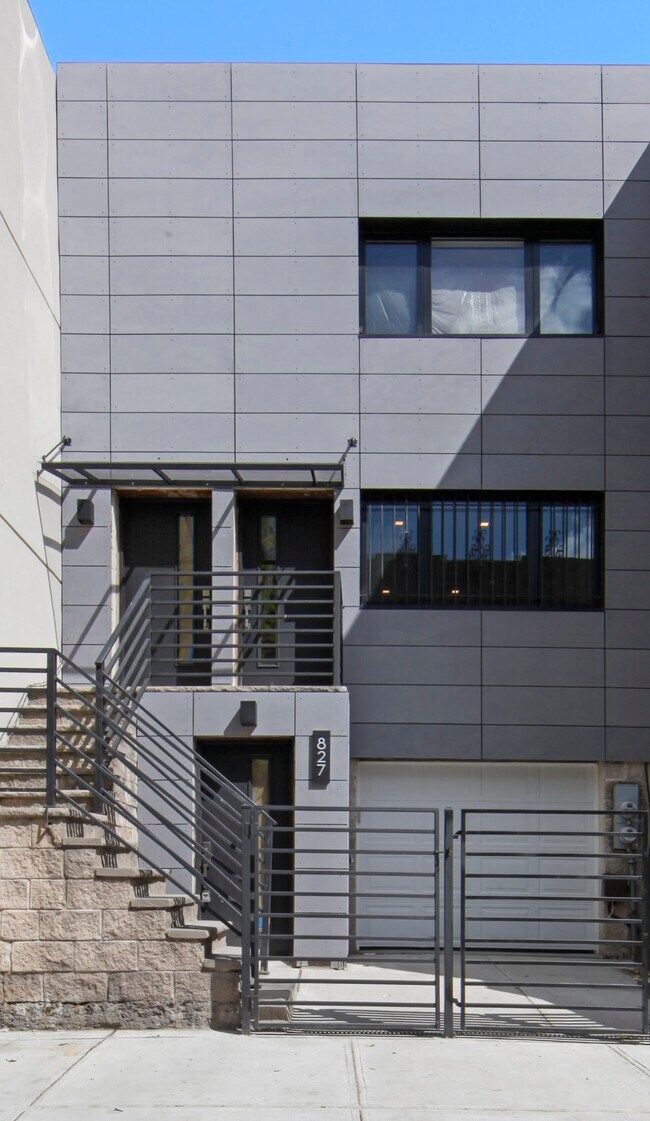 827 Gates Ave Rentals in Brooklyn, NY