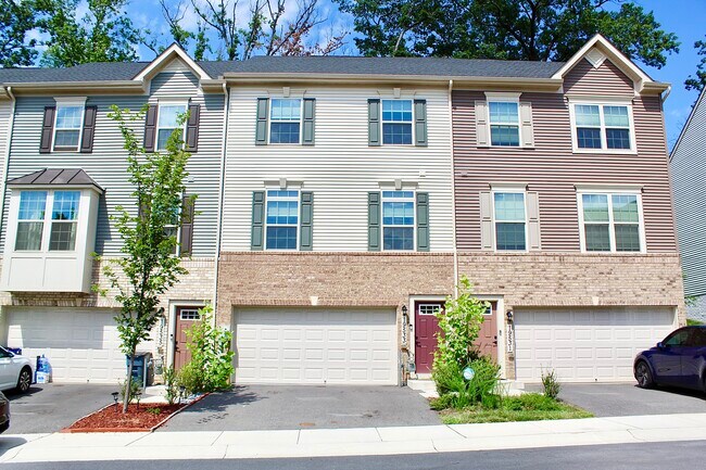 property at 19533 Sol Pl