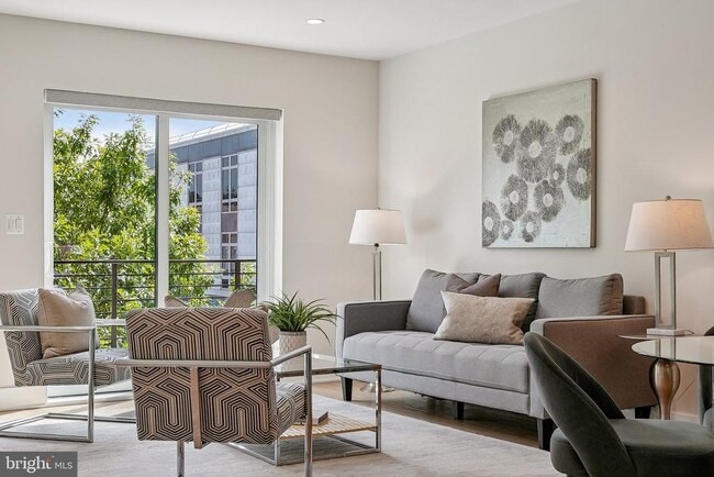 2134 Wisconsin Ave NW in Washington, DC - Building Photo - Building Photo