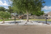 2705 Verdin Ave in McAllen, TX - Building Photo - Building Photo