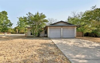 3910 Tamil St in Austin, TX - Building Photo - Building Photo