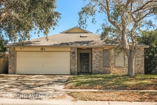 7818 Impala Dr in Corpus Christi, TX - Building Photo