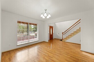 38 Tall Sky Pl in The Woodlands, TX - Building Photo - Building Photo