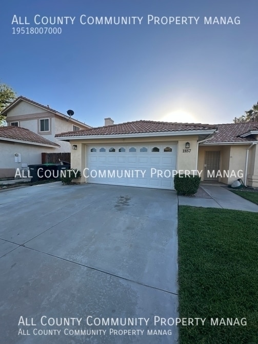 1857 Creekside Dr in Hemet, CA - Building Photo - Building Photo