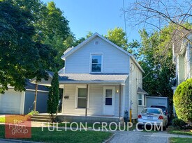710 Veto St NW in Grand Rapids, MI - Building Photo