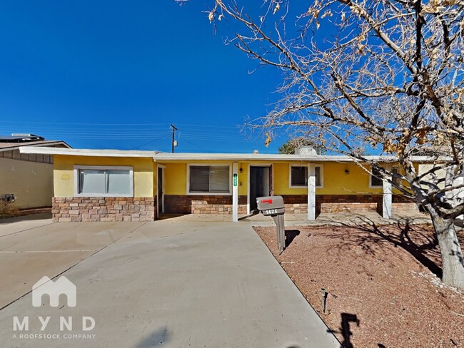 property at 1426 W 7th Ave