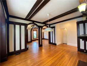 404 Lloyd Ave in Providence, RI - Building Photo - Building Photo