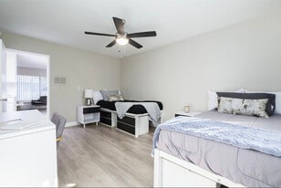 Heritage 2353 in Los Angeles, CA - Building Photo