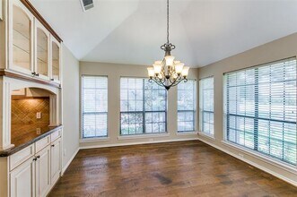 6629 Sawmill Rd in Dallas, TX - Building Photo - Building Photo