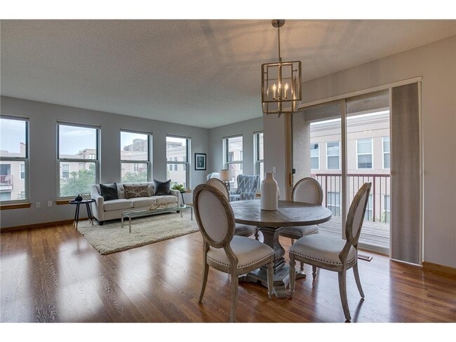 property at 680 N 2nd St