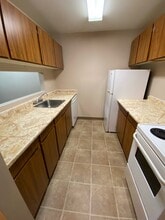 10312-10395 95 Ave in Fort St John, BC - Building Photo - Building Photo