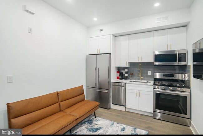 property at 3127 Richmond St