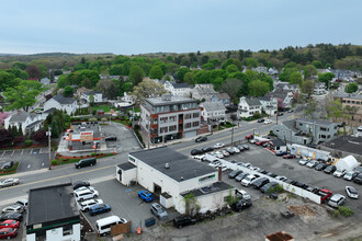 642MAIN in Wakefield, MA - Foto de edificio - Building Photo