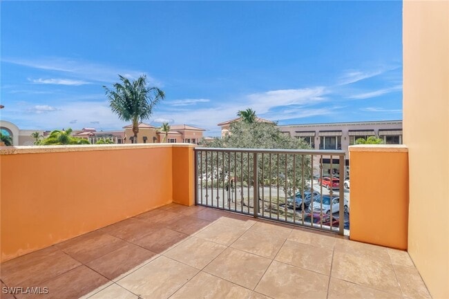 property at 23161 Fashion Dr