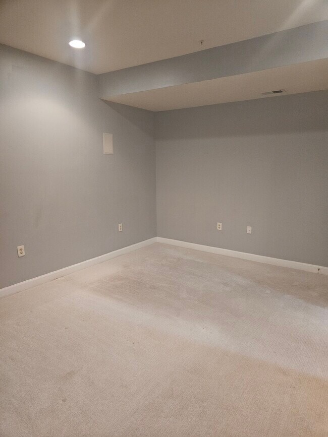 property at 2604 Somerton Ct