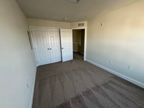 Walden Crossroads Apartment Homes in Mechanicsburg, PA - Foto de edificio - Building Photo