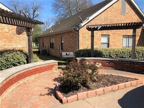 503 N Washington St in Kaufman, TX - Building Photo - Building Photo