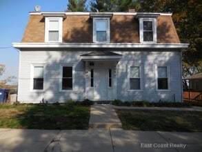 172 Bigelow St, Unit 1 in Boston, MA - Building Photo - Building Photo