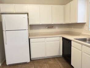 12321 W Rosewood Dr in El Mirage, AZ - Building Photo - Building Photo