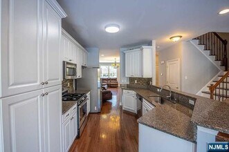 1705 Whitney Ln in Allendale, NJ - Building Photo - Building Photo