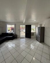 22418 Elaine Ave in Hawaiian Gardens, CA - Building Photo - Building Photo