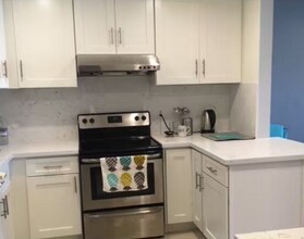 125 Allen Ave, Unit 218 in Pasadena, CA - Building Photo - Building Photo