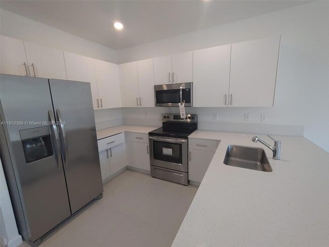 12005 NW 47th Manor in Coral Springs, FL - Building Photo - Building Photo