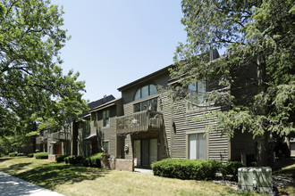 York Woods Center in Elkhart, IN - Building Photo - Building Photo