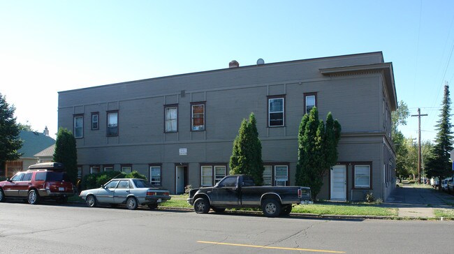 Astor Terrace Apartments in Spokane, WA - Building Photo - Building Photo