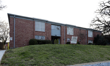 708 N Marsalis Ave in Dallas, TX - Foto de edificio - Building Photo