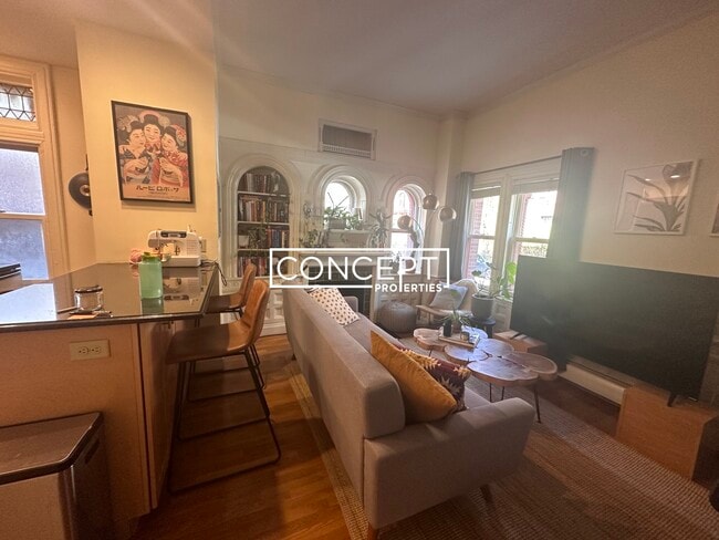 property at 195 Commonwealth Ave