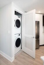 4836 Rugby Ave in Bethesda, MD - Foto de edificio - Building Photo