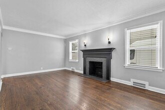 231 E 74 Terrace in Kansas City, MO - Building Photo - Building Photo