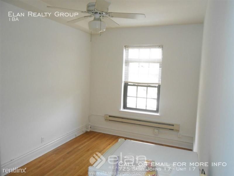 725 St Johns Ave-Unit -Unit 17 in Highland Park, IL - Building Photo