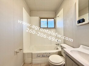 4145 Plaza Dr in Fort Wayne, IN - Building Photo - Building Photo