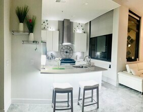 2000 Clarendon Blvd in Arlington, VA - Building Photo - Building Photo