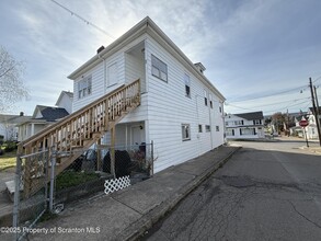 62-64 E Union St in Nanticoke, PA - Building Photo - Building Photo