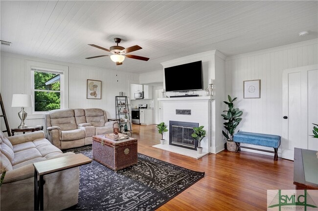 property at 110 Laurel St