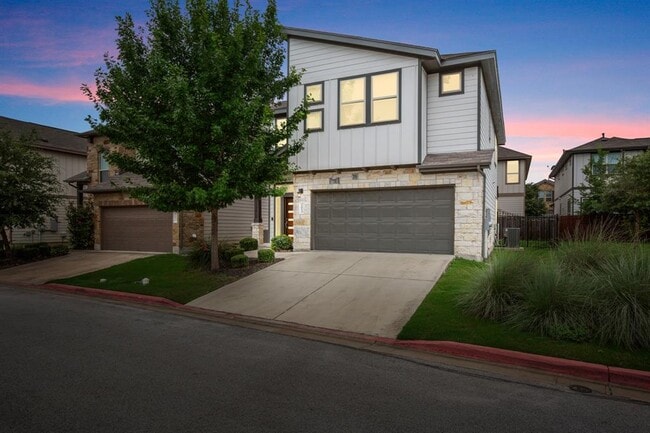 1013 Totis Rd in Austin, TX - Building Photo - Building Photo