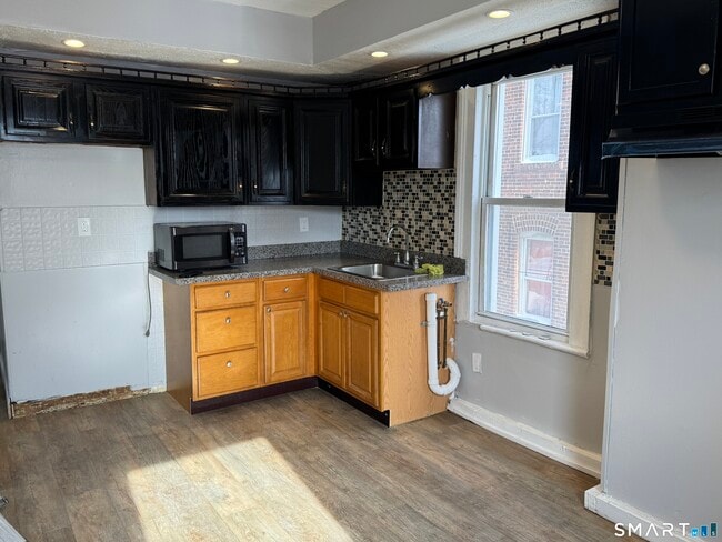 107 Hamilton St in Hartford, CT - Building Photo - Building Photo