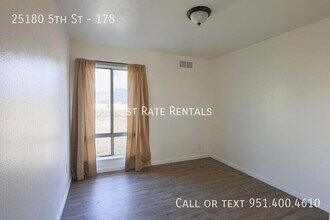 25180 5th St in San Bernardino, CA - Building Photo - Building Photo