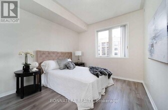 3055 Thomas St in Mississauga, ON - Building Photo - Building Photo