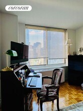 145 E 48th St in New York, NY - Building Photo - Building Photo
