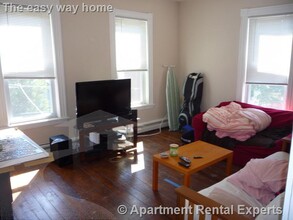 423 Franklin St in Cambridge, MA - Building Photo - Building Photo