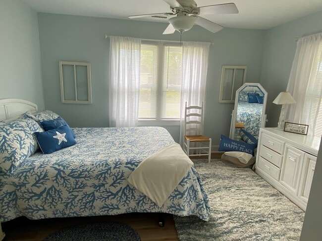 802 N Lord St in Southport, NC - Foto de edificio - Building Photo