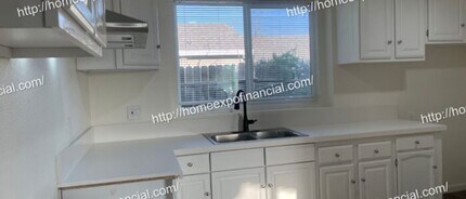 10220 Ashford St in Rancho Cucamonga, CA - Building Photo - Building Photo