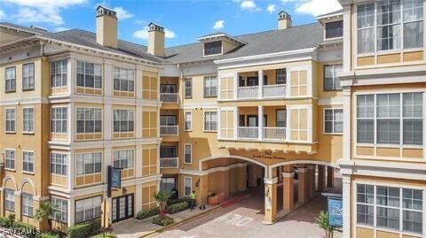 property at 860 N Orange Ave