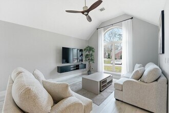 179 N Dreamweaver Cir in Spring, TX - Building Photo - Building Photo